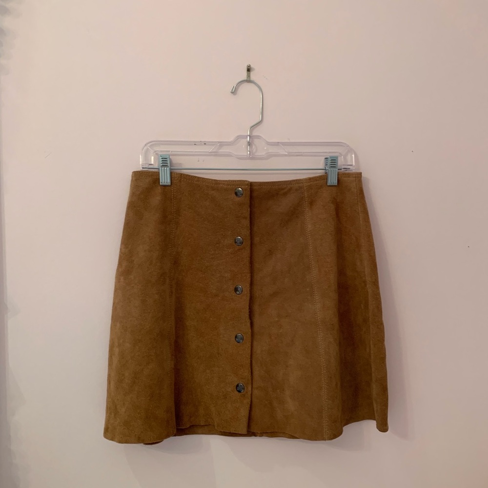 Brown buttoned skirt